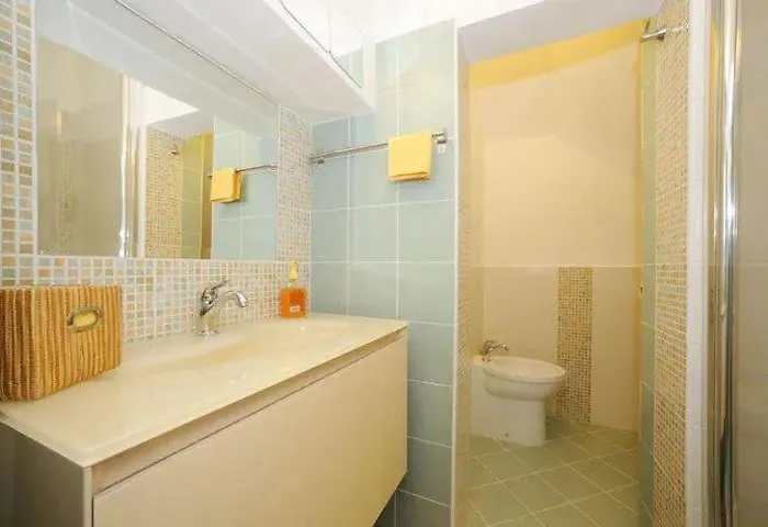 Pantheon In The Heart Of * Roma